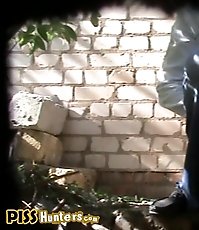 Cutie needs to pee and does it outdoors