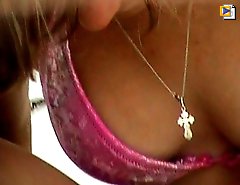 Watch sexy bikini babes piddle, unaware of spy cam