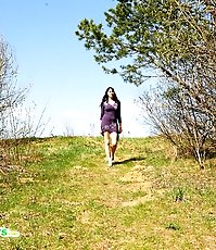 Lonely teen walker with great body filmed piddling