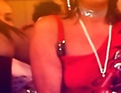 This bride and her friends have thrown a huge banquet party for one last fling