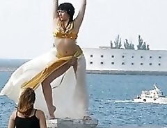 Getting upskirts spied accidentally