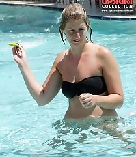 Bikini girls behave kinkily in public