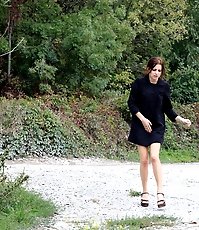 Exhibitionist feels the urge to make some water