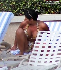 Ass sexy view in the cute bikinis