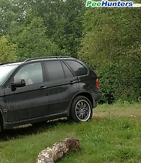 Posh hoochie takes a stop in the woods to piss