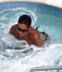 Amateur bikini shots spied for you