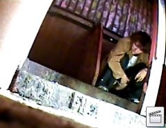Dirty voyeur videos from ladies� room in the park