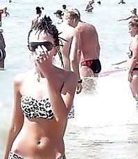 Girls in bikinis hot show on my cam