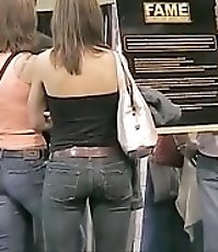 This chick caught on my camera is so horny that could easily become a jeans porn star