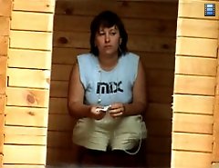 Unsuspecting moms filmed tinkling in open toilet