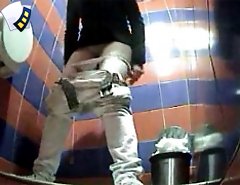 Two sexy girls peeing in front of perverted voyeur