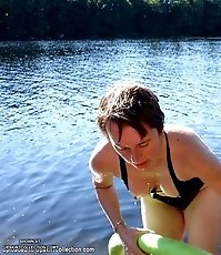 Babes in tiny bikinis proudly shaking tits