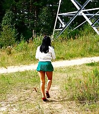 Hot babe goes out commando and pisses in the woods