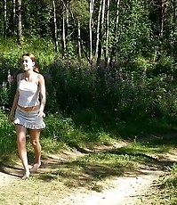 Kinky chick plays with the fountain of her piss