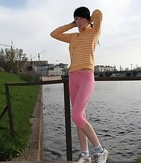 Hottie's ass in tight pants