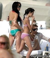 Great view of charming celebrities in tiny bikinis