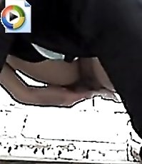 Spying after real girls in a dirty public toilet