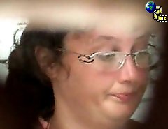 Pisshunter films unsuspecting women tinkling