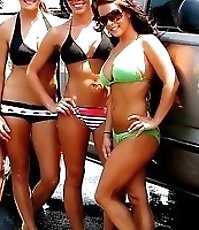 Girls in bikinis hot show on my cam