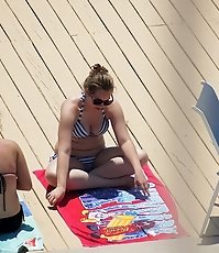 Big women bikinis and nice full butt