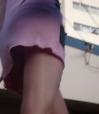 Crazy sitting upskirt! She spreaded her legs in mini skirt!