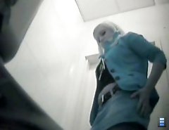 Unsuspecting young babes spycammed while peeing