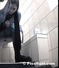 Yummy gushing pussies shot on toilet spy cam