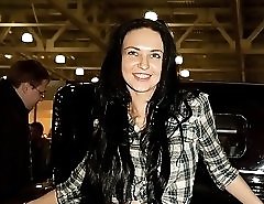 Great clefts voyeured up the skirts