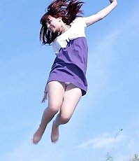 Girls secretly show upskirt public