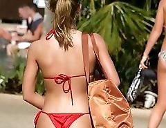 String panties look sexily between ass cheeks