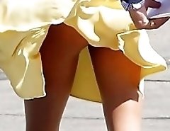 Quick upskirt peeks of hot celebs