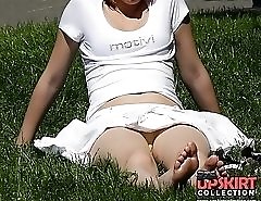 Girls pussies feeling hot up skirts