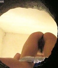 Hairless peeing slit and firm butt shot from below