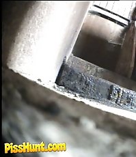 Young blonde hottie gets spycammed while pissing