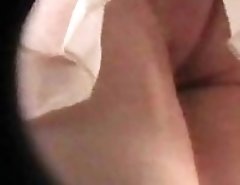 No panty upskirt video