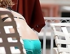 I admire back view of bikini girls